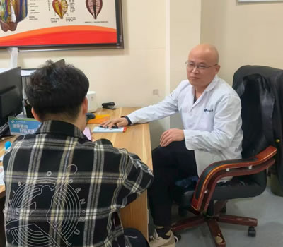 百色市|男科医师高朋磊：守护男性健康，专业男科诊疗